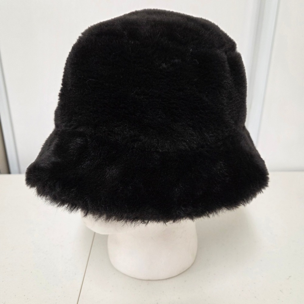 Black Faux Fur Bucket Hat Soft Plush Winter Streetwear RN157656 One Size